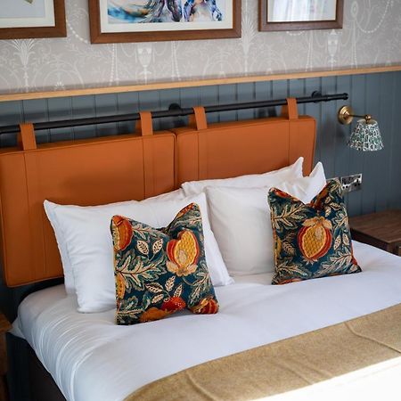 Ely Hotel By Chef & Brewer Collection كامبرلي المظهر الخارجي الصورة