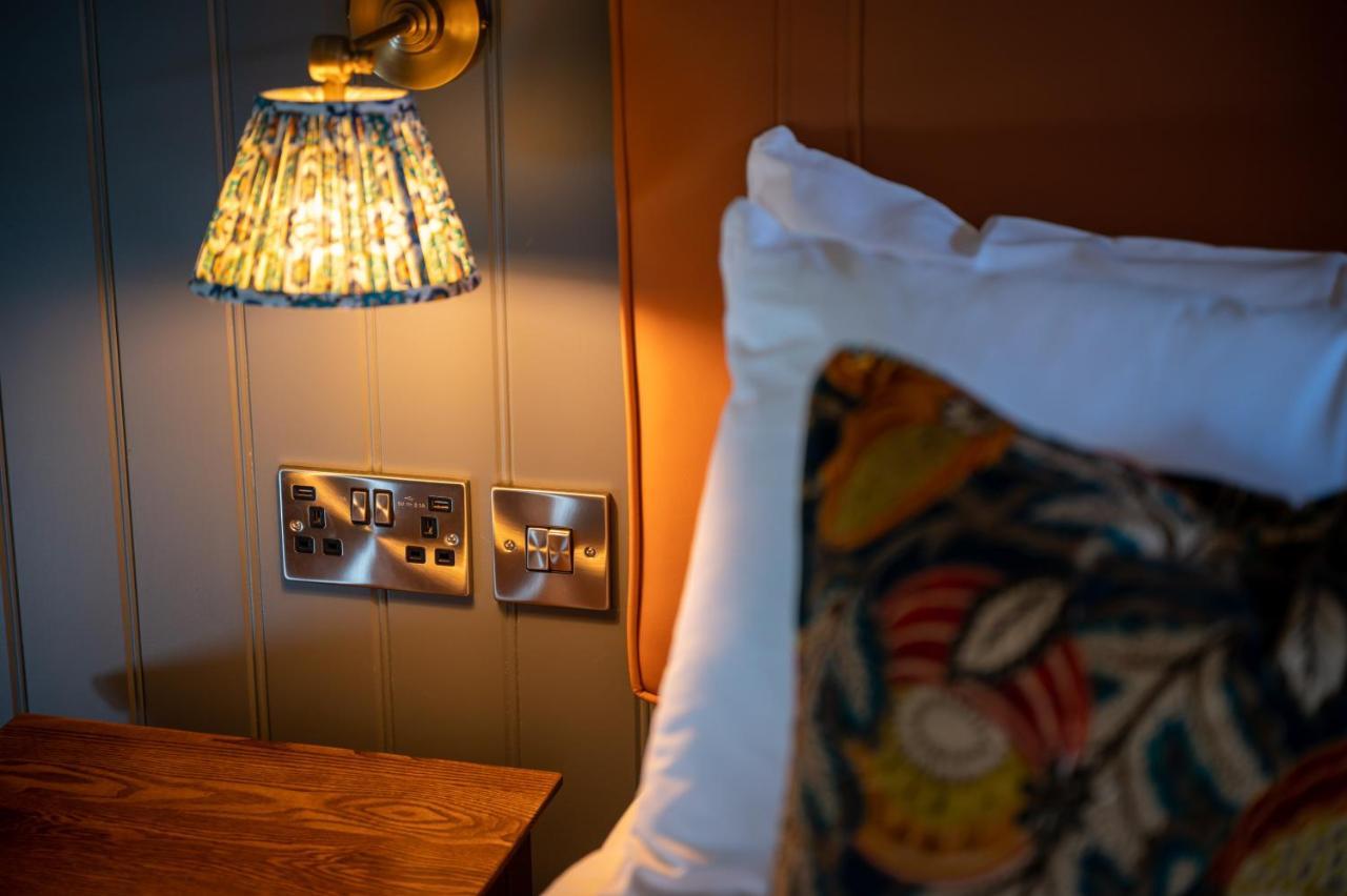 Ely Hotel By Chef & Brewer Collection كامبرلي المظهر الخارجي الصورة